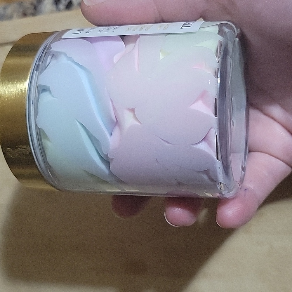 Truly Unicorn Fruit After Shave Moisturizer - Picture 2 of 4